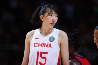 中国女篮24分惨败引发热议!媒体人:外线投篮几乎没有 对抗强队没有竞争力